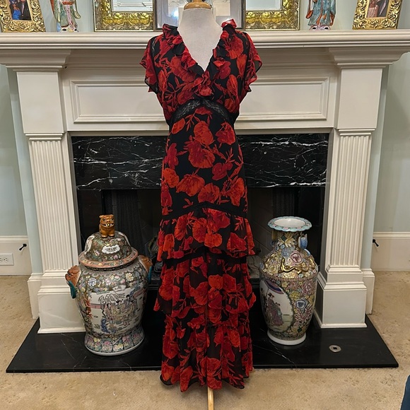eva mendes for New York & Company Dresses & Skirts - Gorgeous “Eva Mendes” red & black floral ruffled, black lace maxi dress